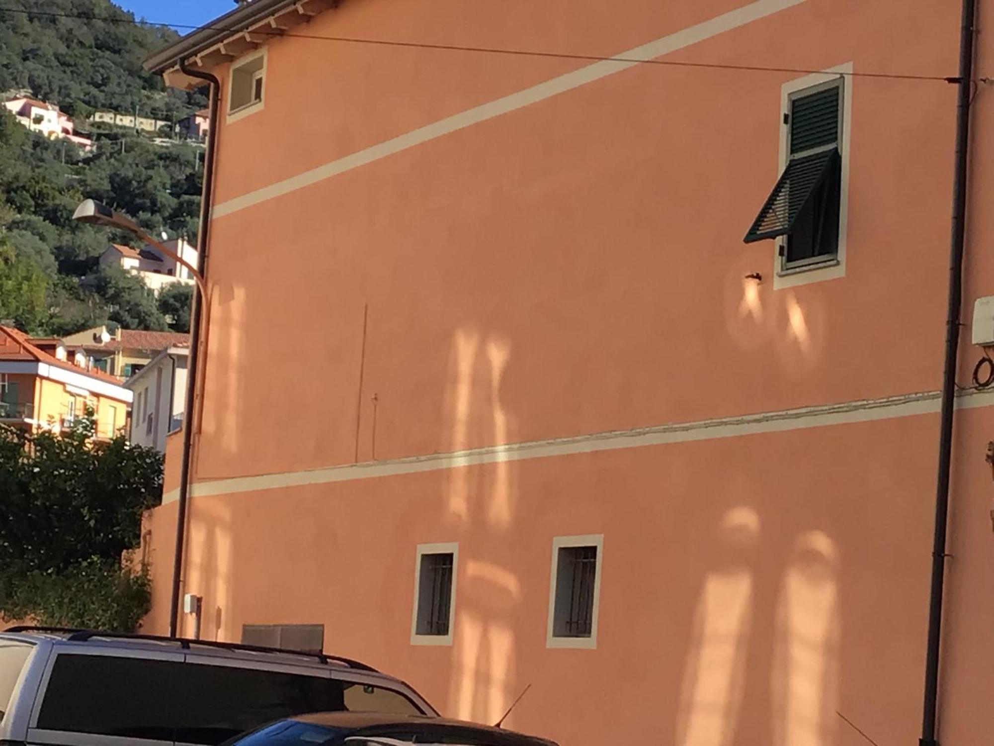 Casa Luigia Rooms Mtb In Finalborgo Bike Room Tour Ebike Trekking Finale Ligure Eksteriør bilde