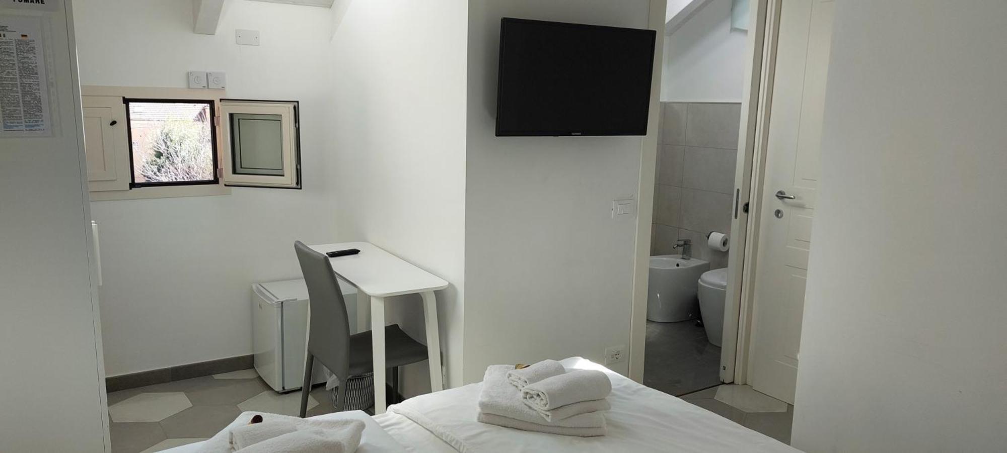 Casa Luigia Rooms Mtb In Finalborgo Bike Room Tour Ebike Trekking Finale Ligure Eksteriør bilde